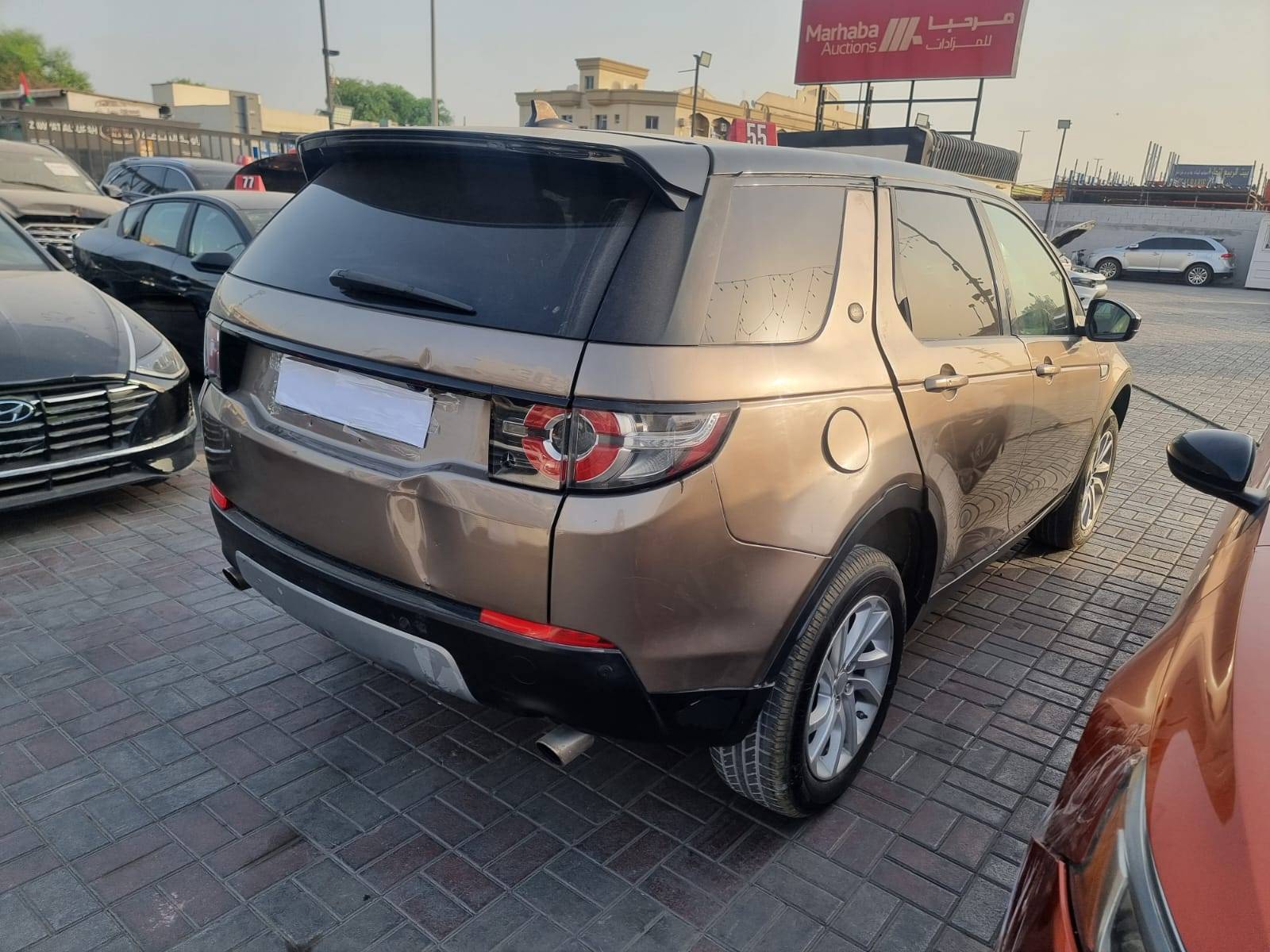LAND ROVER DISCOVERY 2016 - Marhaba Auction Used Cars - Image 4
