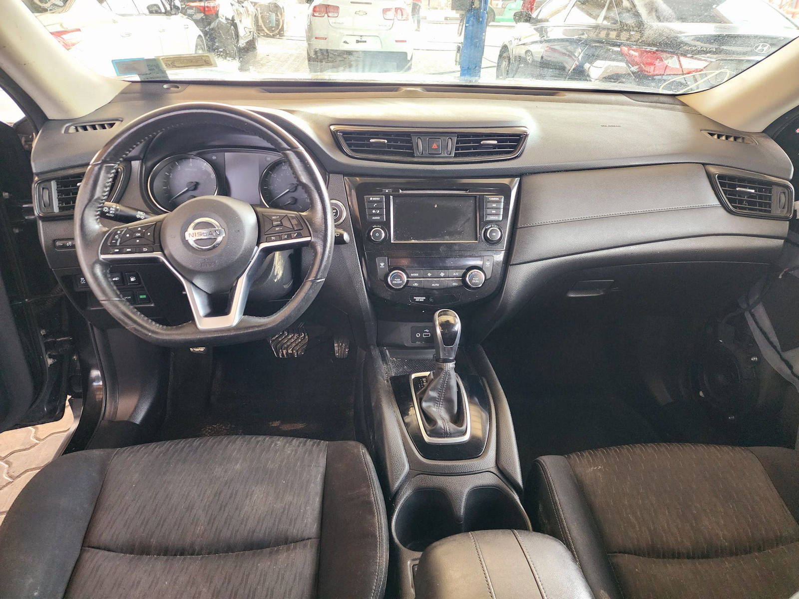 2019 NISSAN ROGUE — 107775 Miles — Lot 77111674 — Souq - Marhaba Auctions Used Cars - Image 7