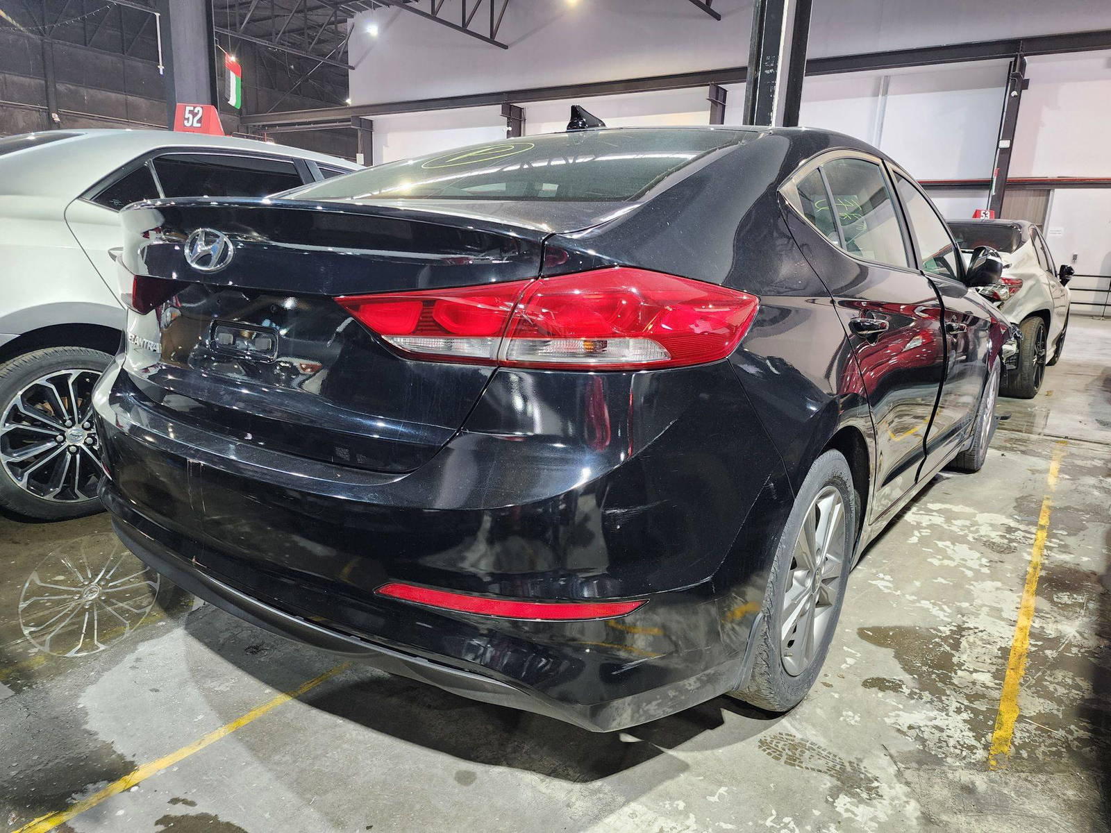 2017 HYUNDAI ELANTRA — 137920 KM — Lot 391006 — Al Quoz - Marhaba Auctions Used Cars - Image 3