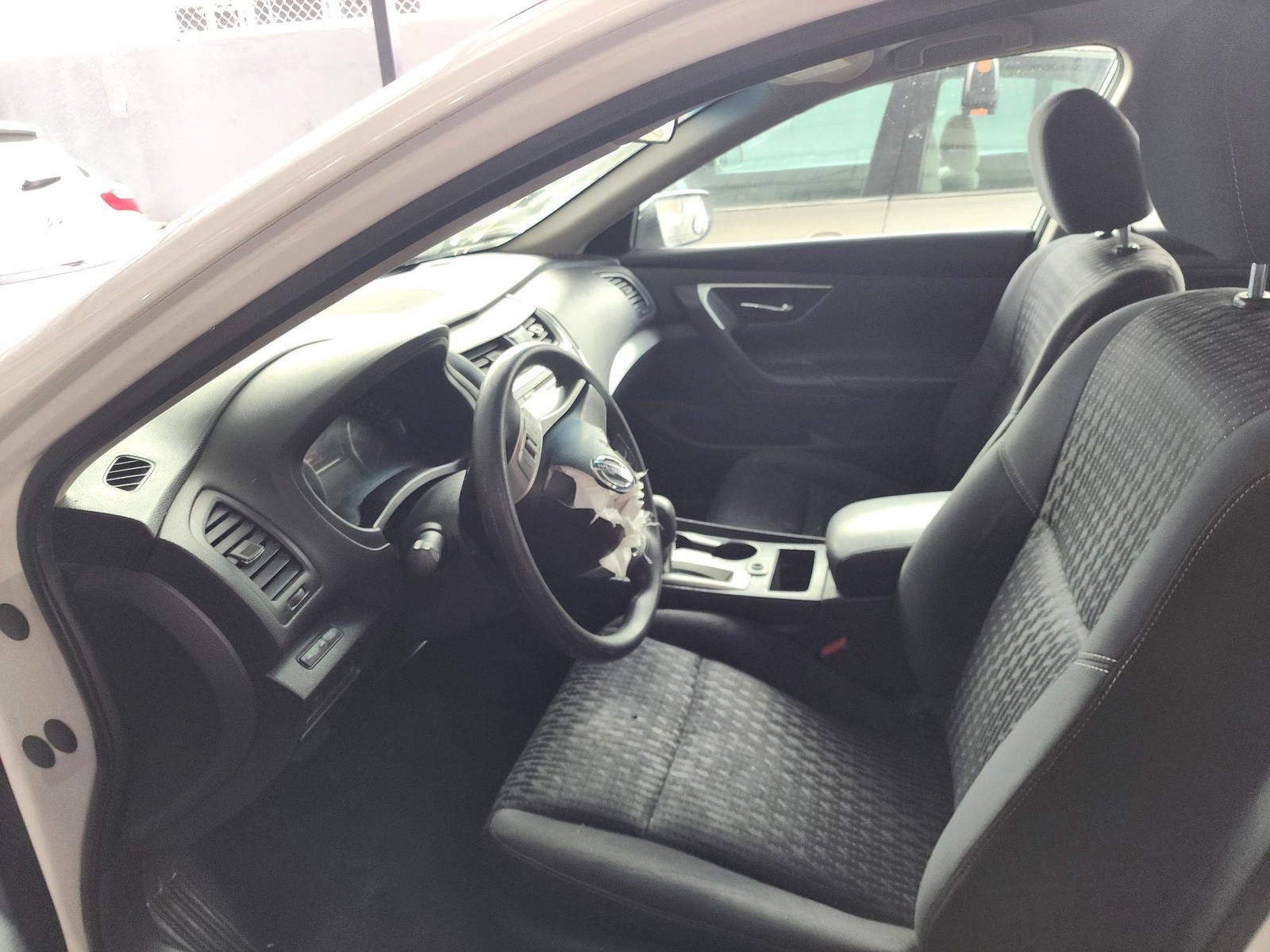 2016 NISSAN ALTIMA — 118518 Miles — Lot 215487 — Main - Marhaba Auctions Used Cars - Image 9