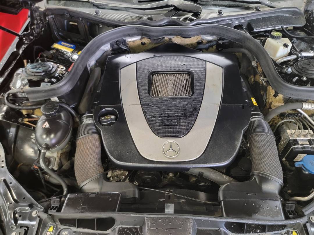 2010 MERCEDES BENZ E 350 — 147234 Miles — Lot A107850 - Marhaba Auctions Used Cars - Image 5