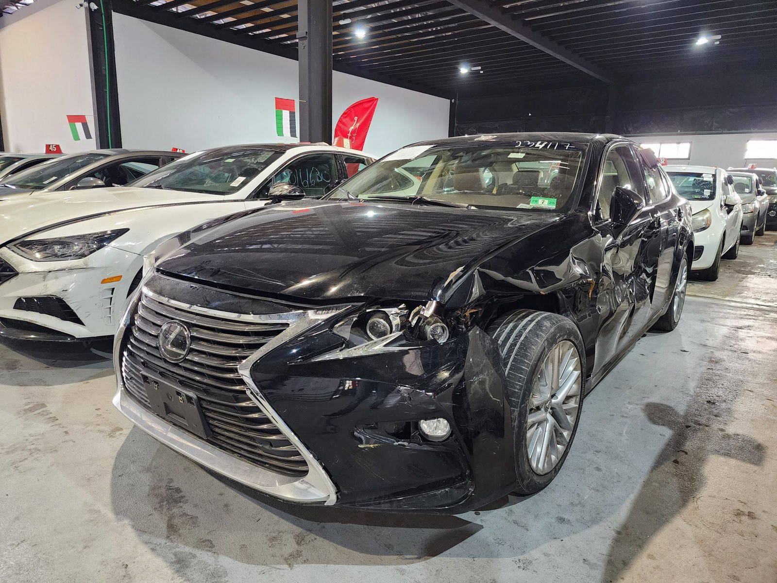 2016 LEXUS ES 350 — 161648 Miles — Lot 34117 — Al Quoz - Marhaba Auctions Used Cars - Image 5