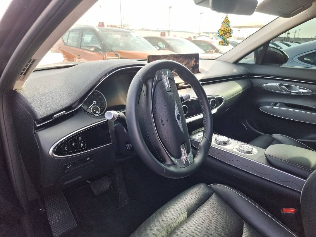 GENESIS GV70 2022 - Marhaba Auction Used Cars - Image 6