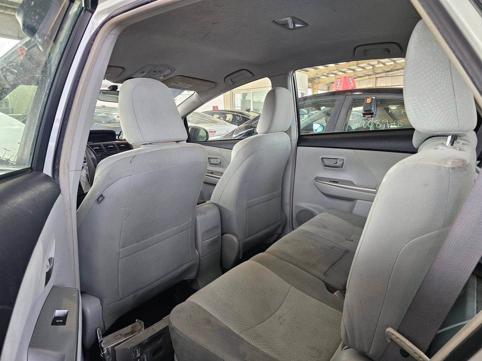 2014 TOYOTA PRIUS V — 97252 Miles — Lot 61503165 — Souq - Marhaba Auctions Used Cars - Image 6