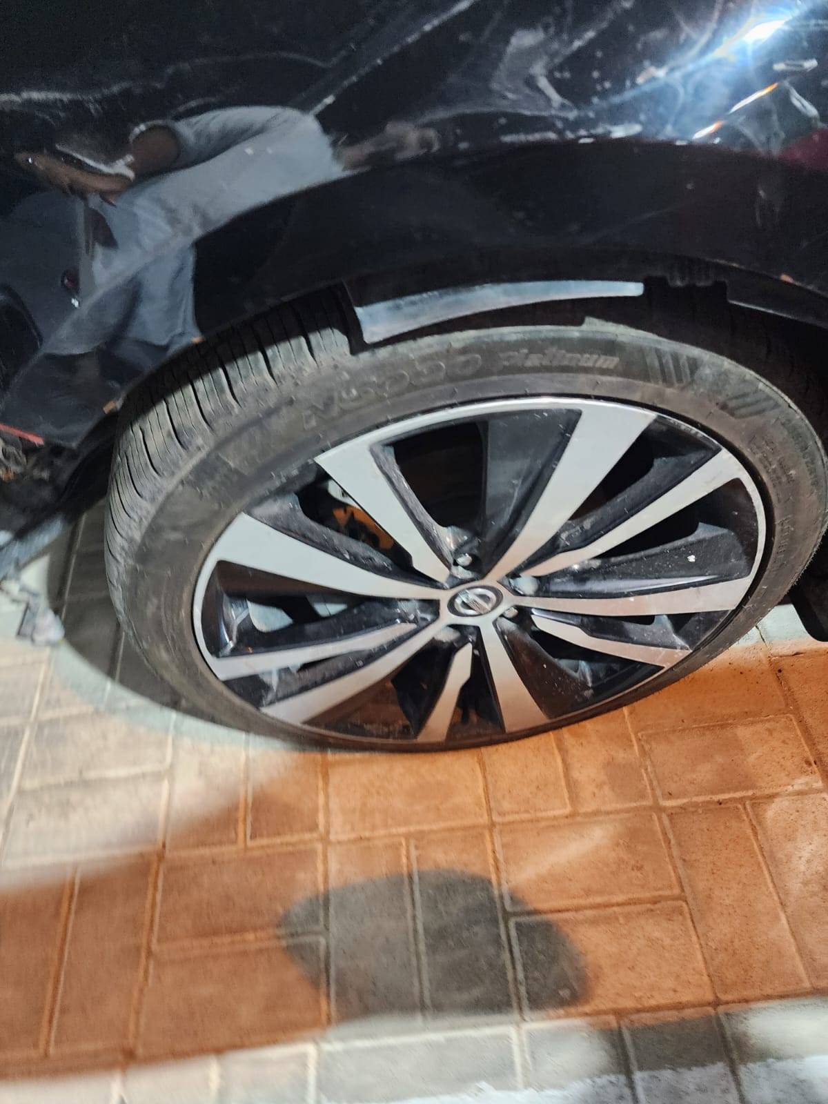 2019 NISSAN ALTIMA — 165164 Miles — Lot 43896067 — Al Sajaa - Marhaba Auctions Used Cars - Image 5