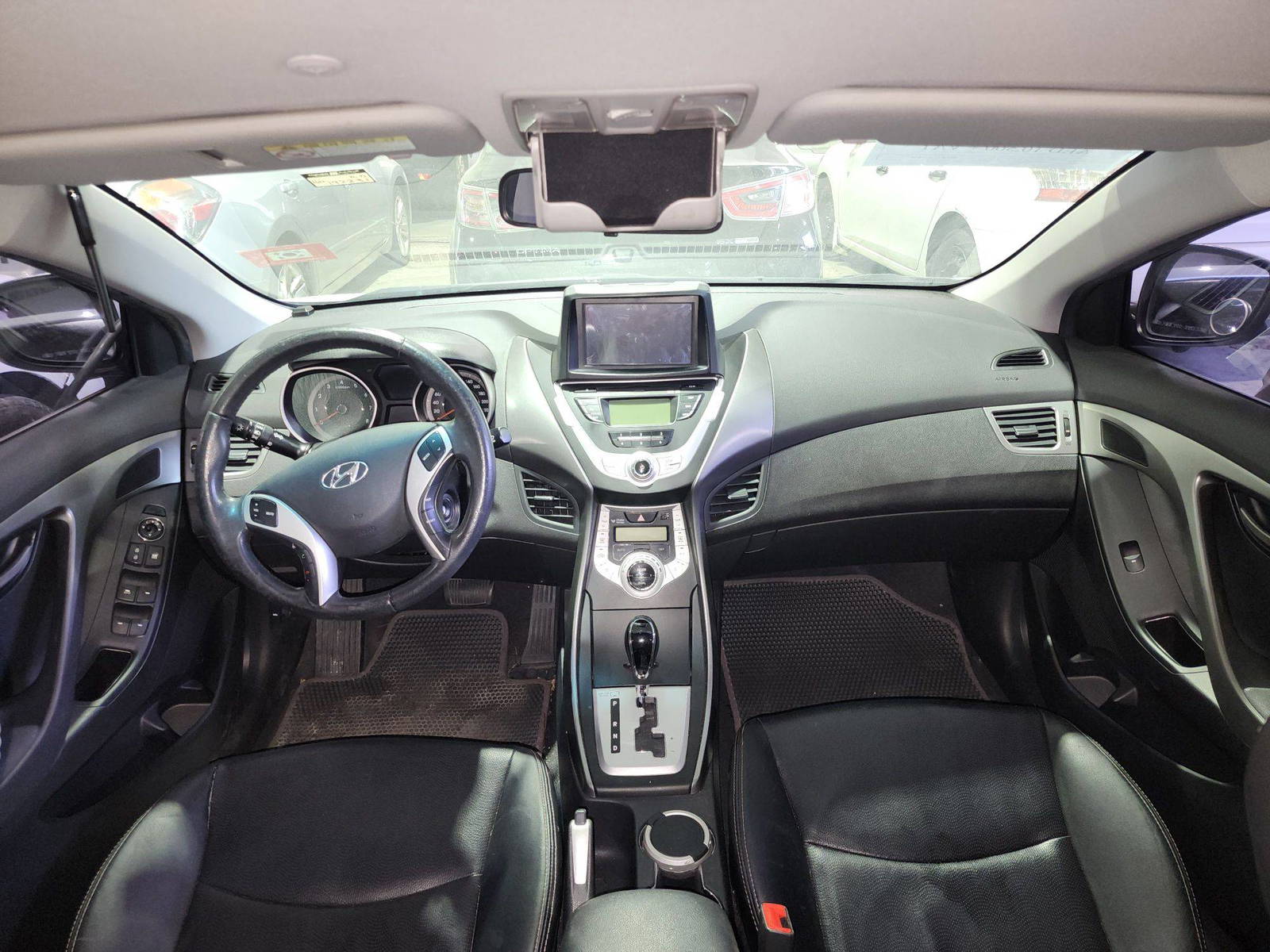 2011 HYUNDAI AVANTE — 192231 KM — Lot 066061 — Al Quoz - Marhaba Auctions Used Cars - Image 8