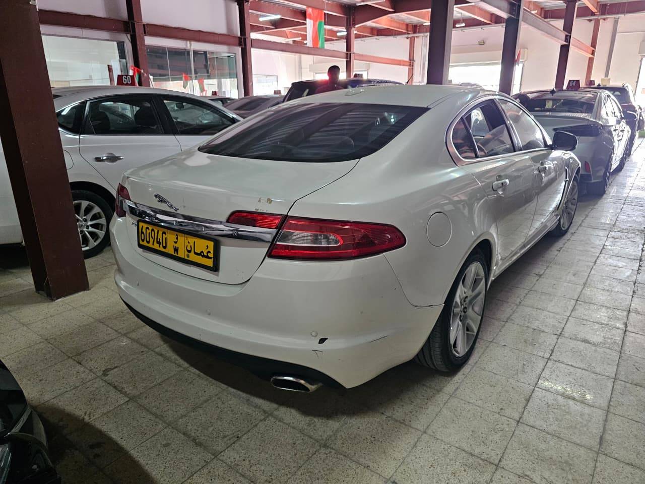 2010 JAGUAR XF — 180000 KM — Lot R70580 - Marhaba Auctions Used Cars - Image 5