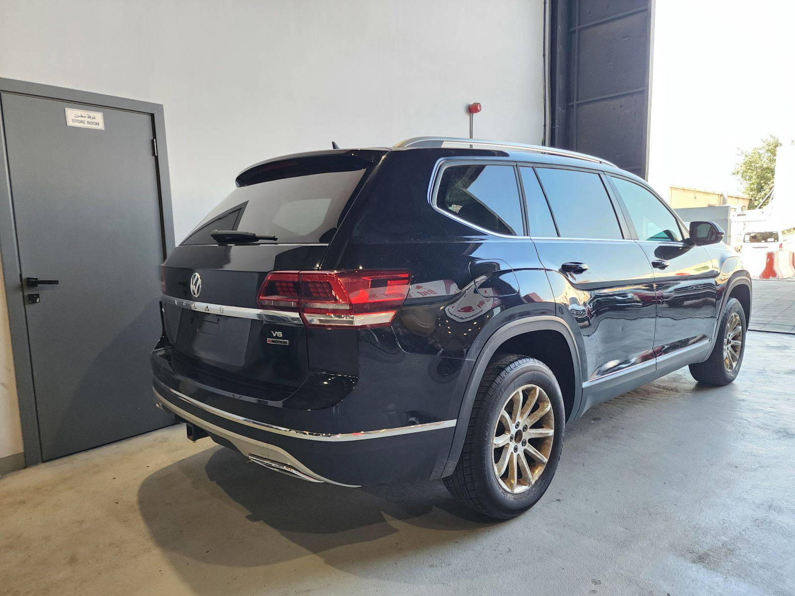 2019 VOLKSWAGEN ATLAS — 85197 Miles — Lot 8426 — Al Quoz - Marhaba Auctions Used Cars - Image 3