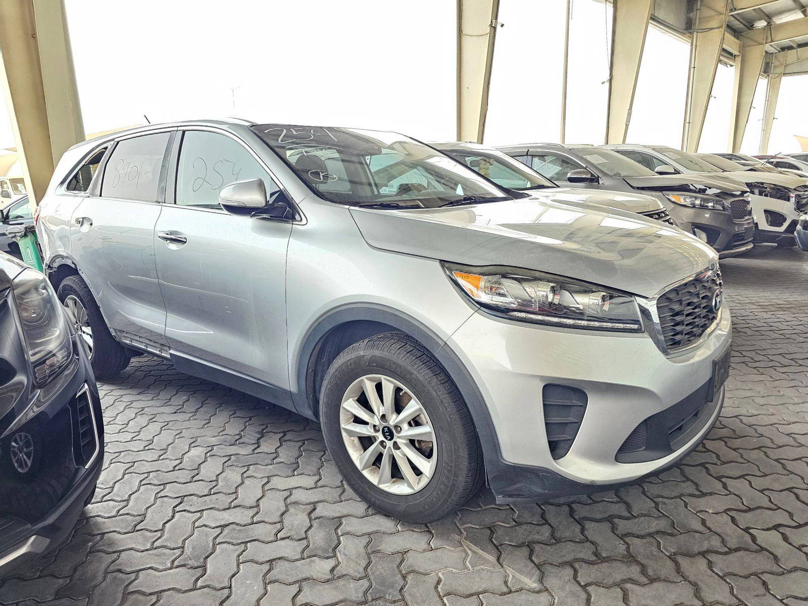 2019 KIA SORENTO — 102797 Miles — Lot 0KG575383 — Souq - Marhaba Auctions Used Cars - Image 3