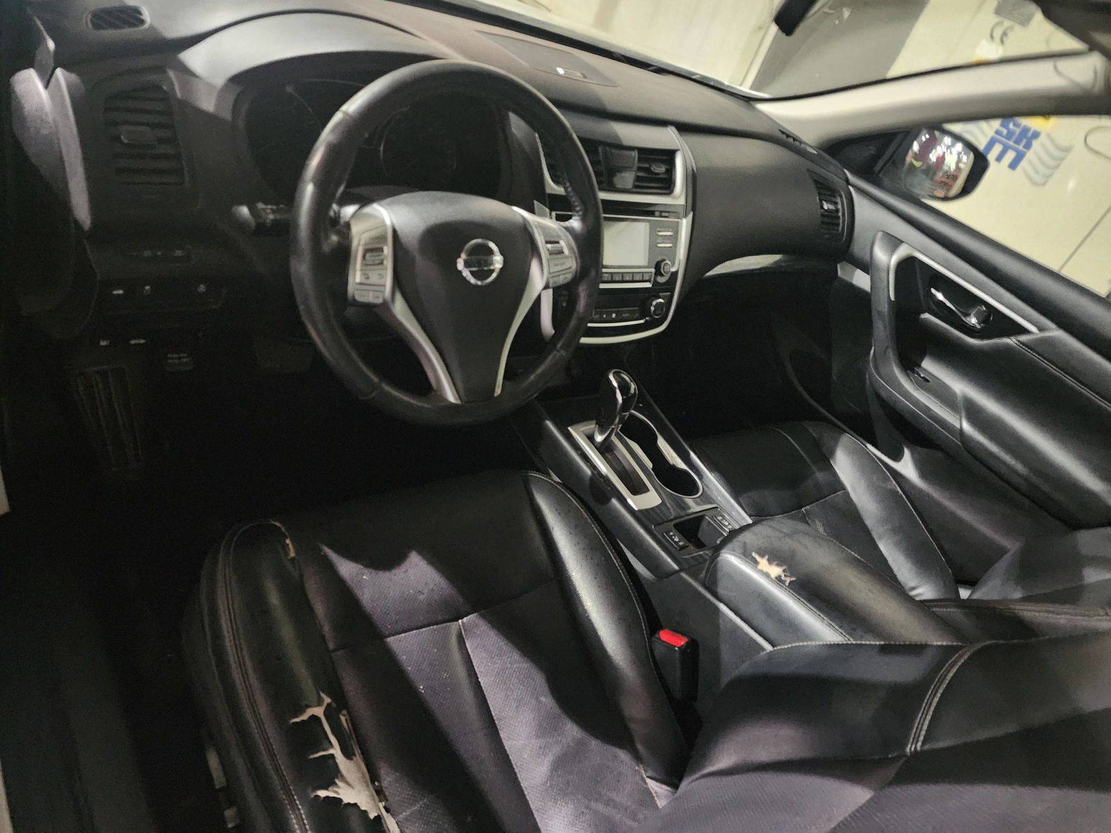 2018 NISSAN ALTIMA — 155639 Miles — Lot 37484365 - Marhaba Auctions Used Cars - Image 4