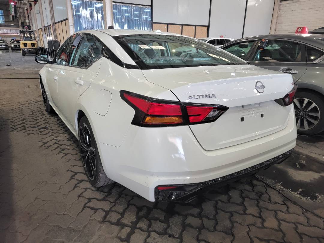 2024 NISSAN ALTIMA — 30150 Miles — Lot N337427 — Main - Marhaba Auctions Used Cars - Image 3