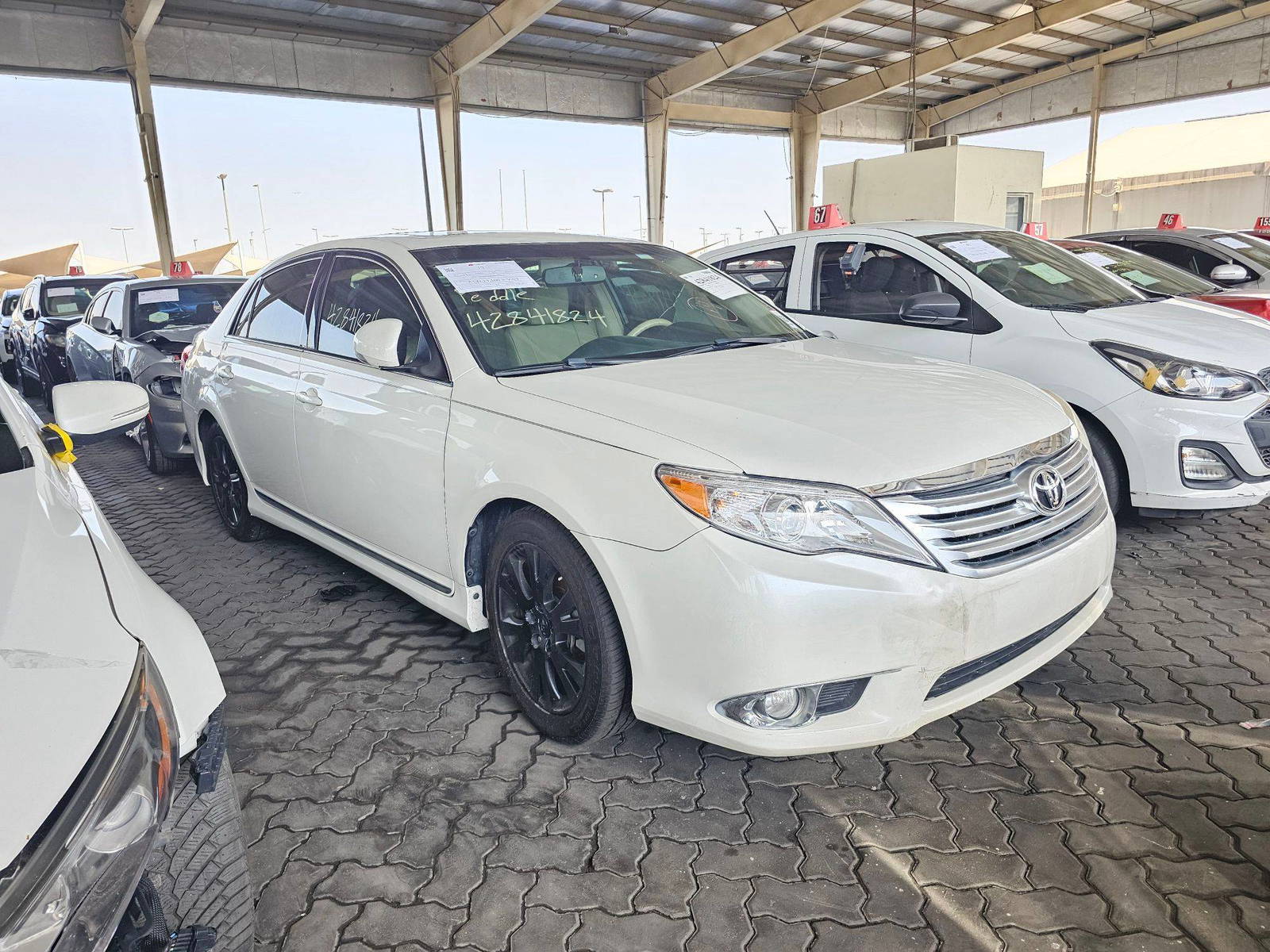 2011 TOYOTA AVALON — 191895 Miles — Lot B9BU377627 — Souq - Marhaba Auctions Used Cars - Image 3