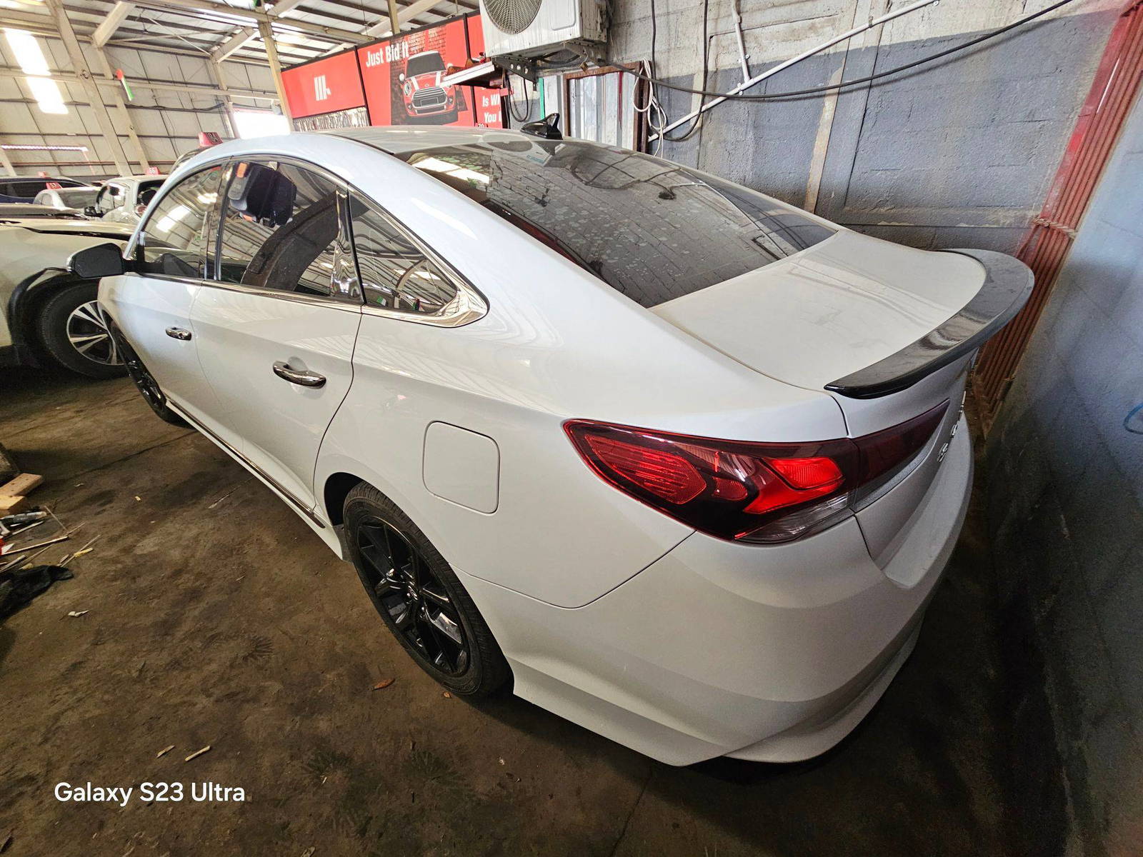 2018 HYUNDAI SONATA — 122904 Miles — Lot JH688144 — Main - Marhaba Auctions Used Cars - Image 6