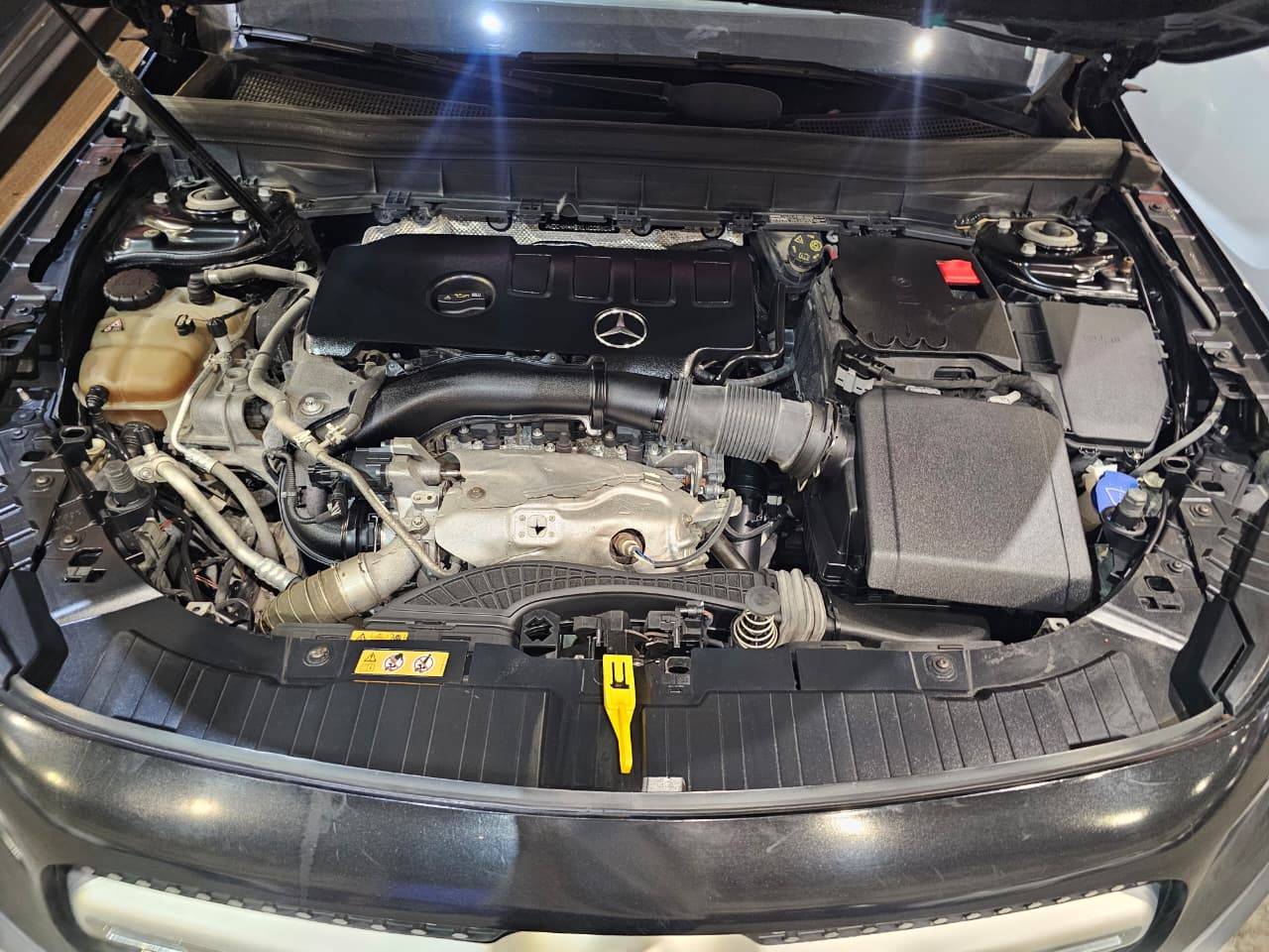 2020 MERCEDES BENZ GLB 250 — 114459 KM — Lot LW005902 — Main - Marhaba Auctions Used Cars - Image 13