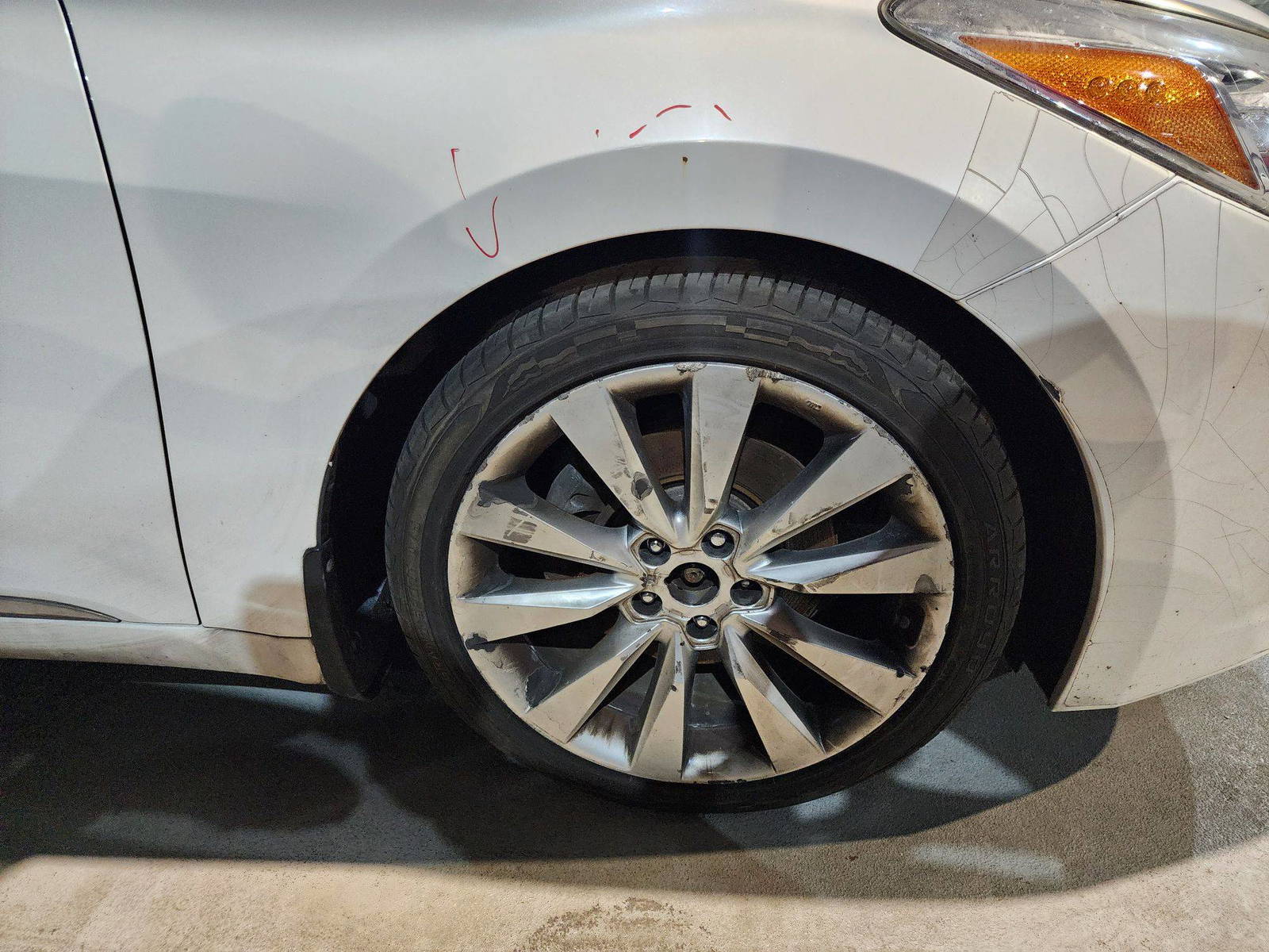 2014 HYUNDAI AZERA — 151305 Miles — Lot 125487 — Al Quoz - Marhaba Auctions Used Cars - Image 12