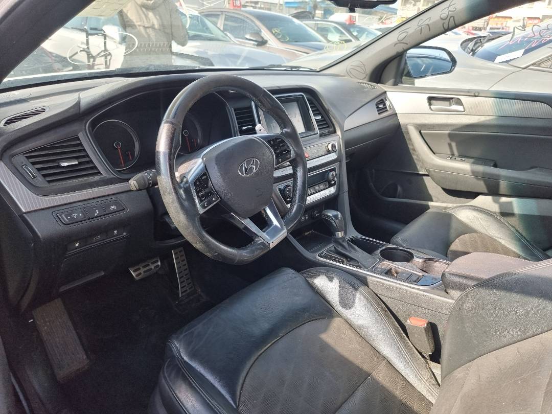 HYUNDAI SONATA SPORT 2018 - Marhaba Auction Used Cars - Image 6