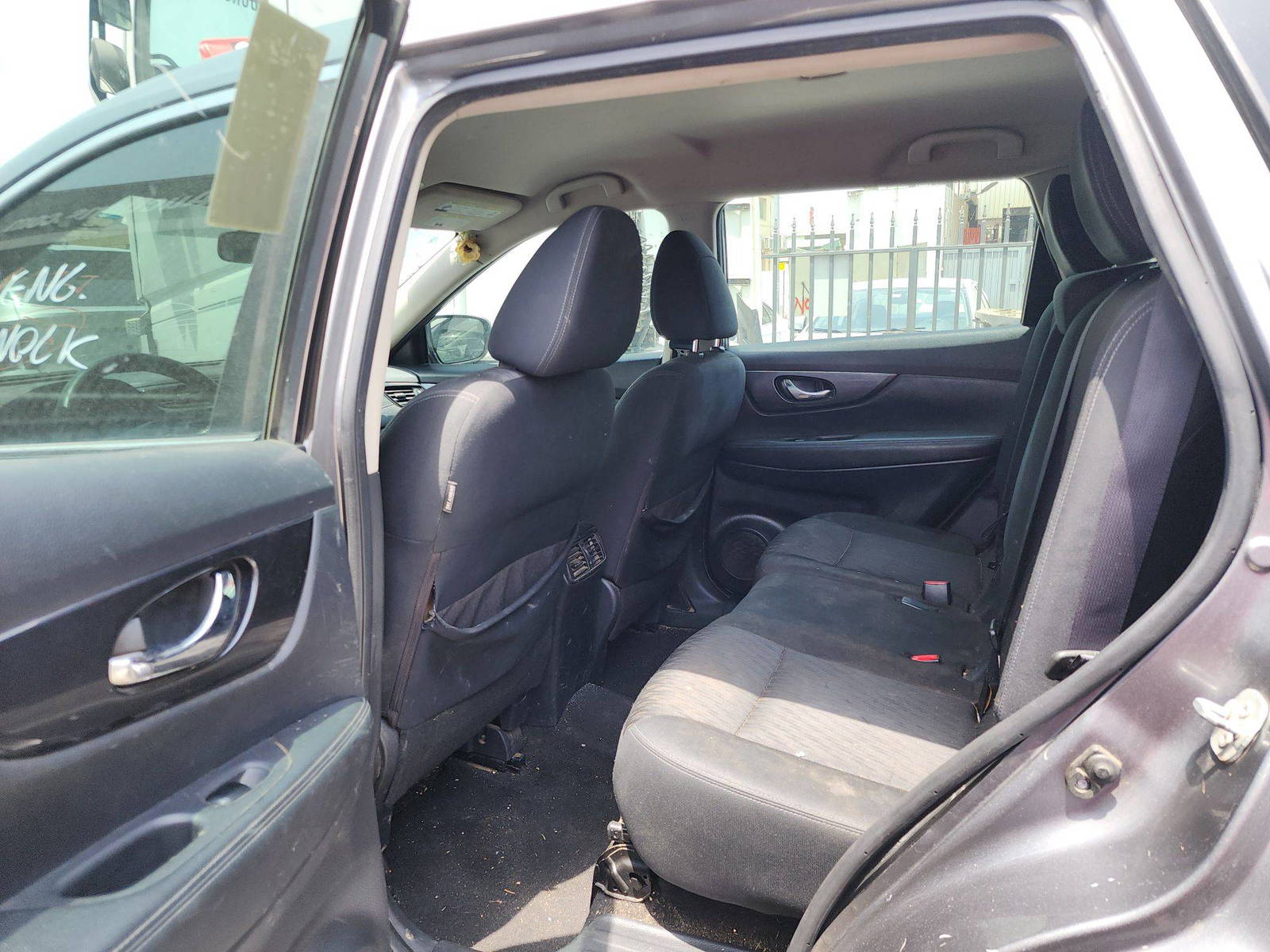 2017 NISSAN ROGUE — 144327 Miles — Lot 4614232 — Al Quoz - Marhaba Auctions Used Cars - Image 7
