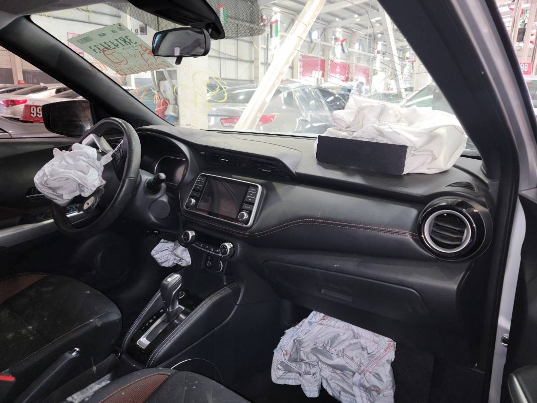 2020 NISSAN KICKS — 65051 Miles — Lot 38143133 - Marhaba Auctions Used Cars - Image 5