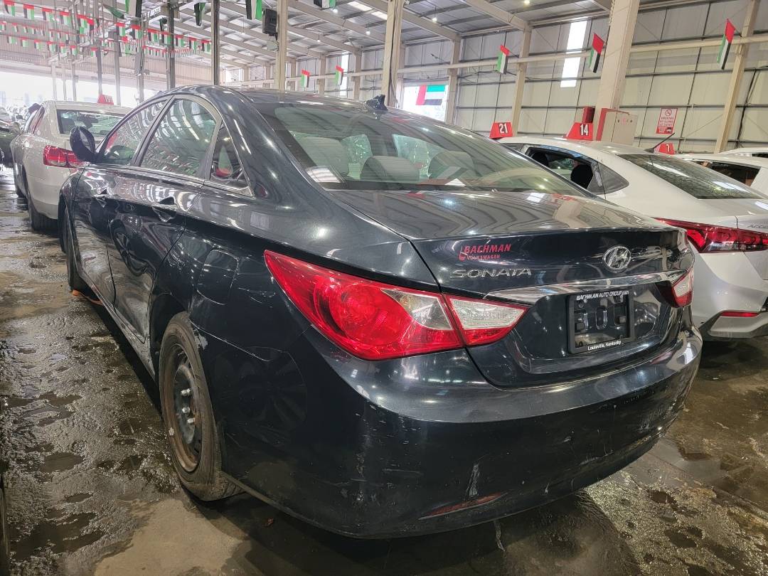 2012 HYUNDAI SONATA — 170330 Miles — Lot 37281921 — Main - Marhaba Auctions Used Cars - Image 4