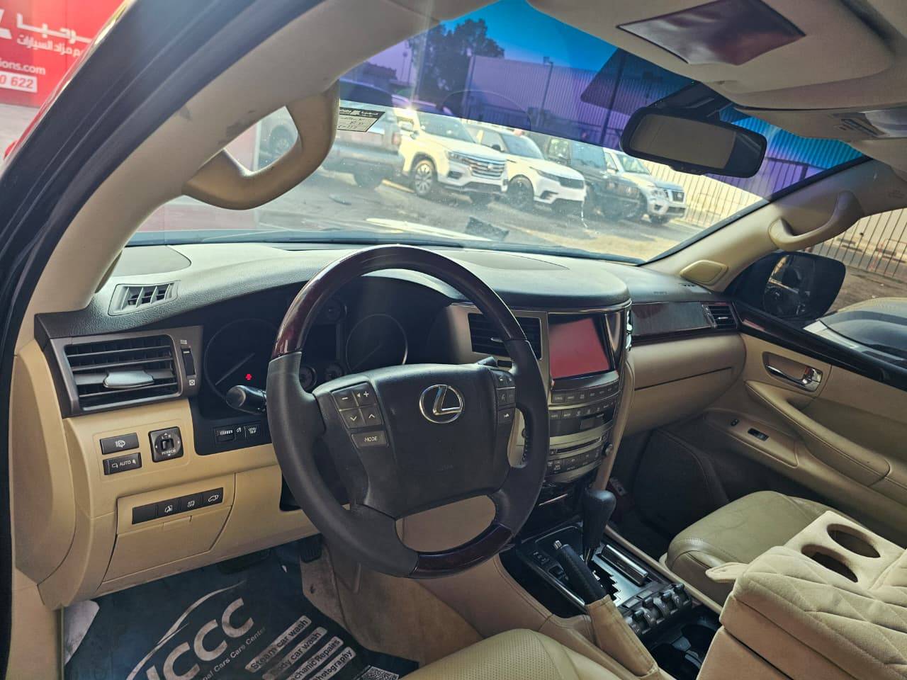 2009 LEXUS LX 570 — 180117 KM — Lot 4029016 — Main - Marhaba Auctions Used Cars - Image 8