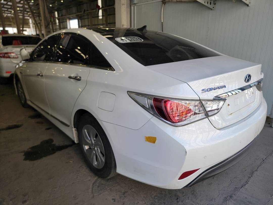 2014 HYUNDAI SONATA — 272037 KM — Lot 068164 — Main - Marhaba Auctions Used Cars - Image 3
