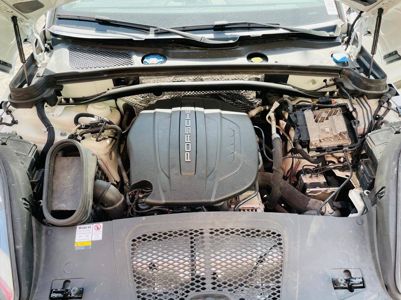 PORSCHE MACAN 2021 - Marhaba Auction Used Cars - Image 15