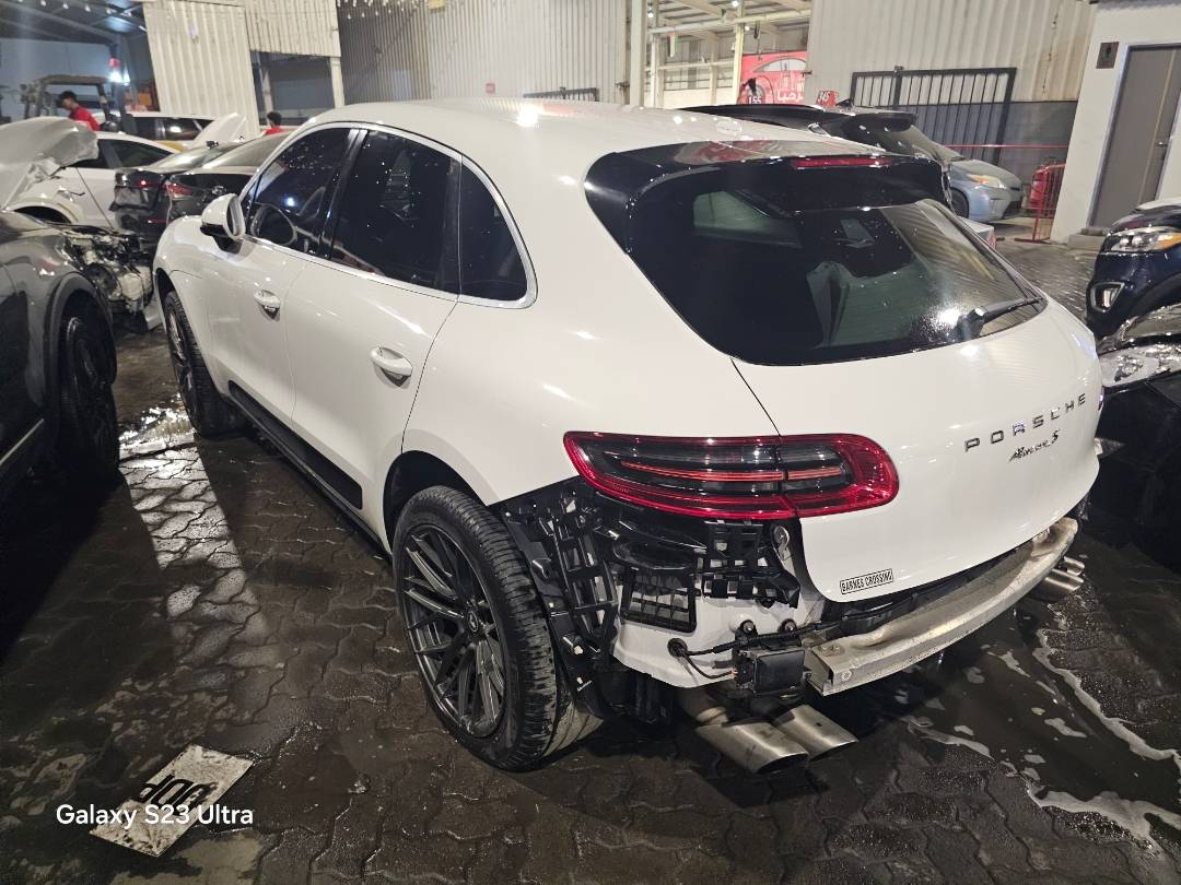 2016 PORSCHE MACAN — 89596 Miles — Lot 53614275 — Main - Marhaba Auctions Used Cars - Image 5