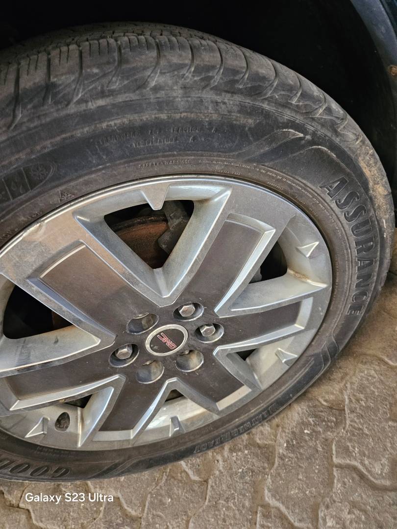 2011 GMC ACADIA — 182431 Miles — Lot 182 431 — Main - Marhaba Auctions Used Cars - Image 6