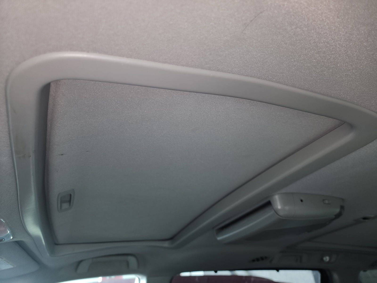 TOYOTA SIENNA 2011 - Marhaba Auction Used Cars - Image 11