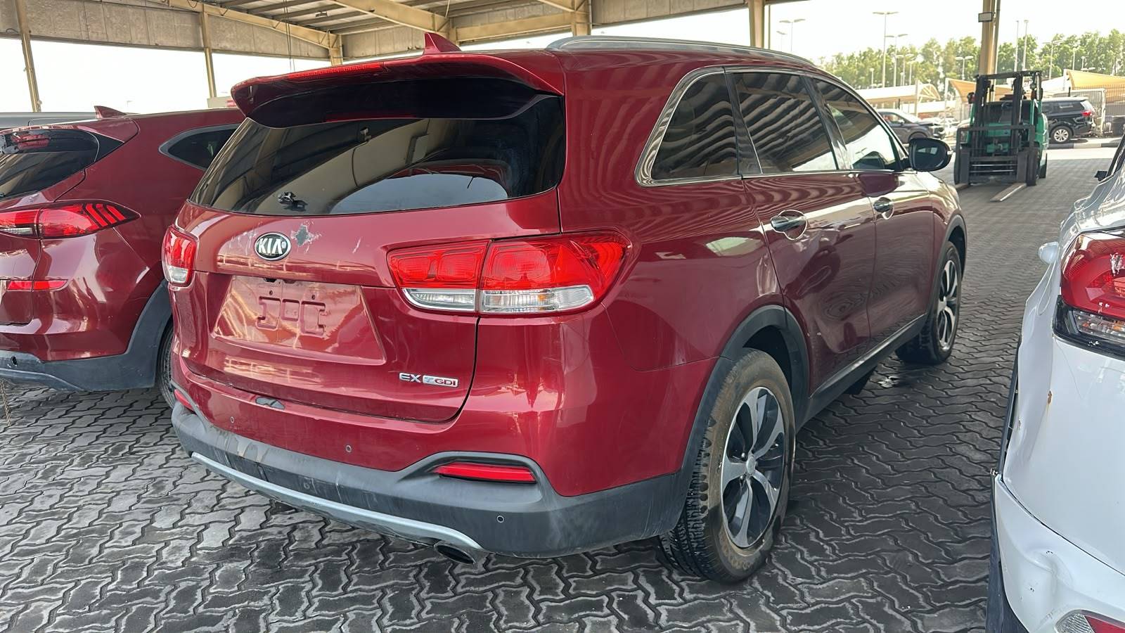 2017 KIA SORENTO — 96366 Miles — Lot HG209091 — Souq - Marhaba Auctions Used Cars - Image 8