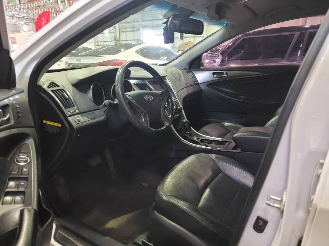 2012 HYUNDAI SONATA — 231385 KM — Lot 009783 — Main - Marhaba Auctions Used Cars - Image 6