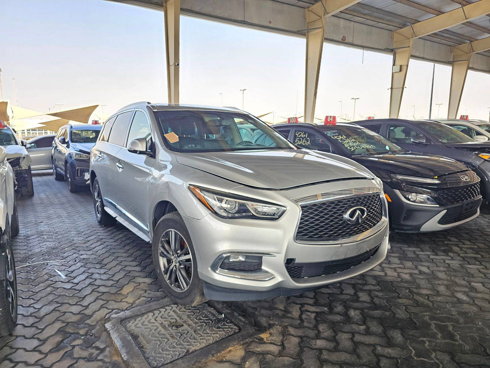 2017 INFINITI QX60 — 120385 Miles — Lot 4623966 — Souq - Marhaba Auctions Used Cars - Image 4