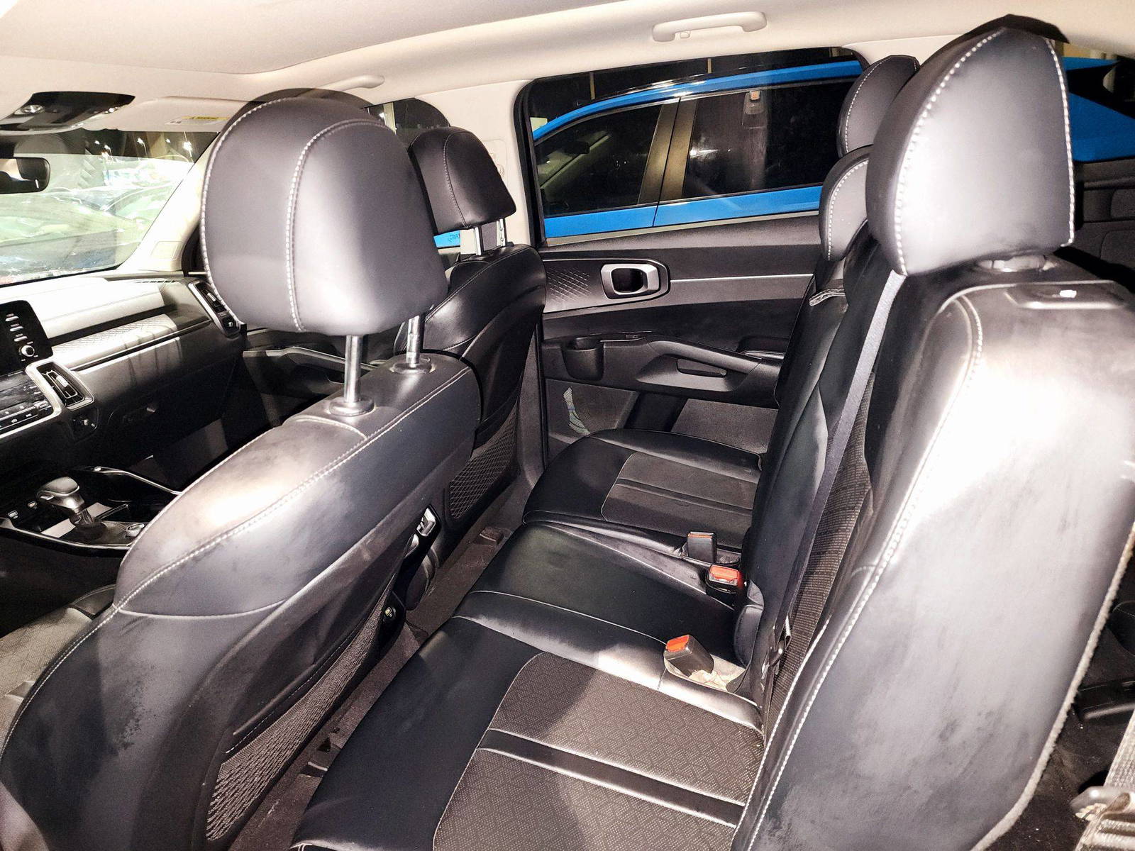 2021 KIA SORENTO — 62574 Miles — Lot 40411570 — Souq - Marhaba Auctions Used Cars - Image 6