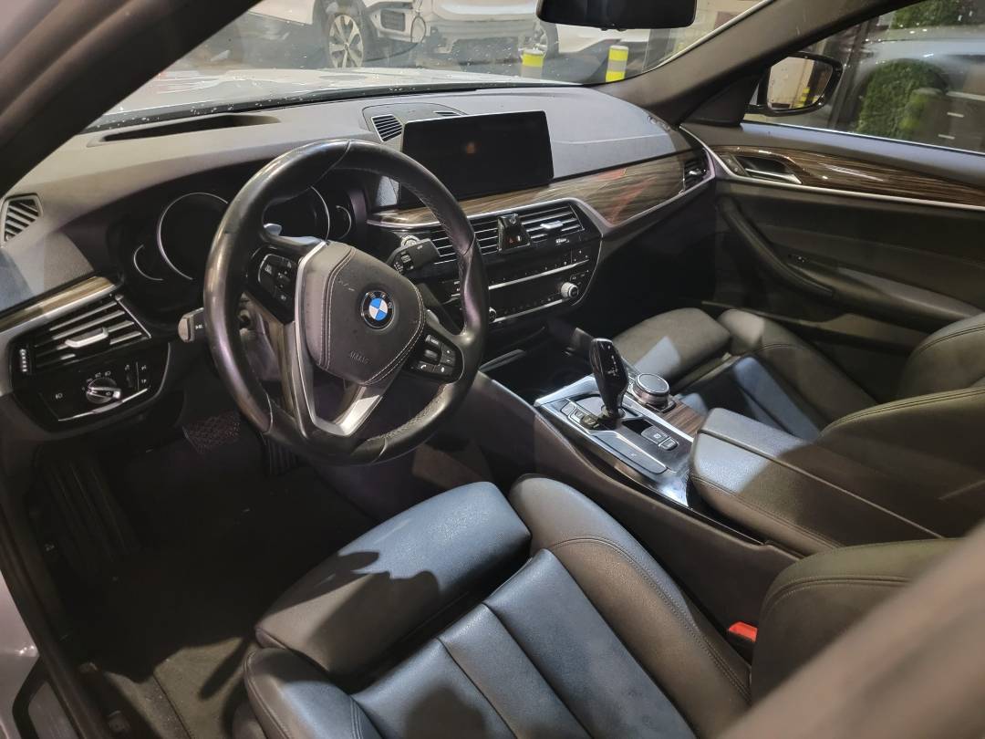 2018 BMW 530i — 96466 Miles — Lot 6JG899698 — Main - Marhaba Auctions Used Cars - Image 8