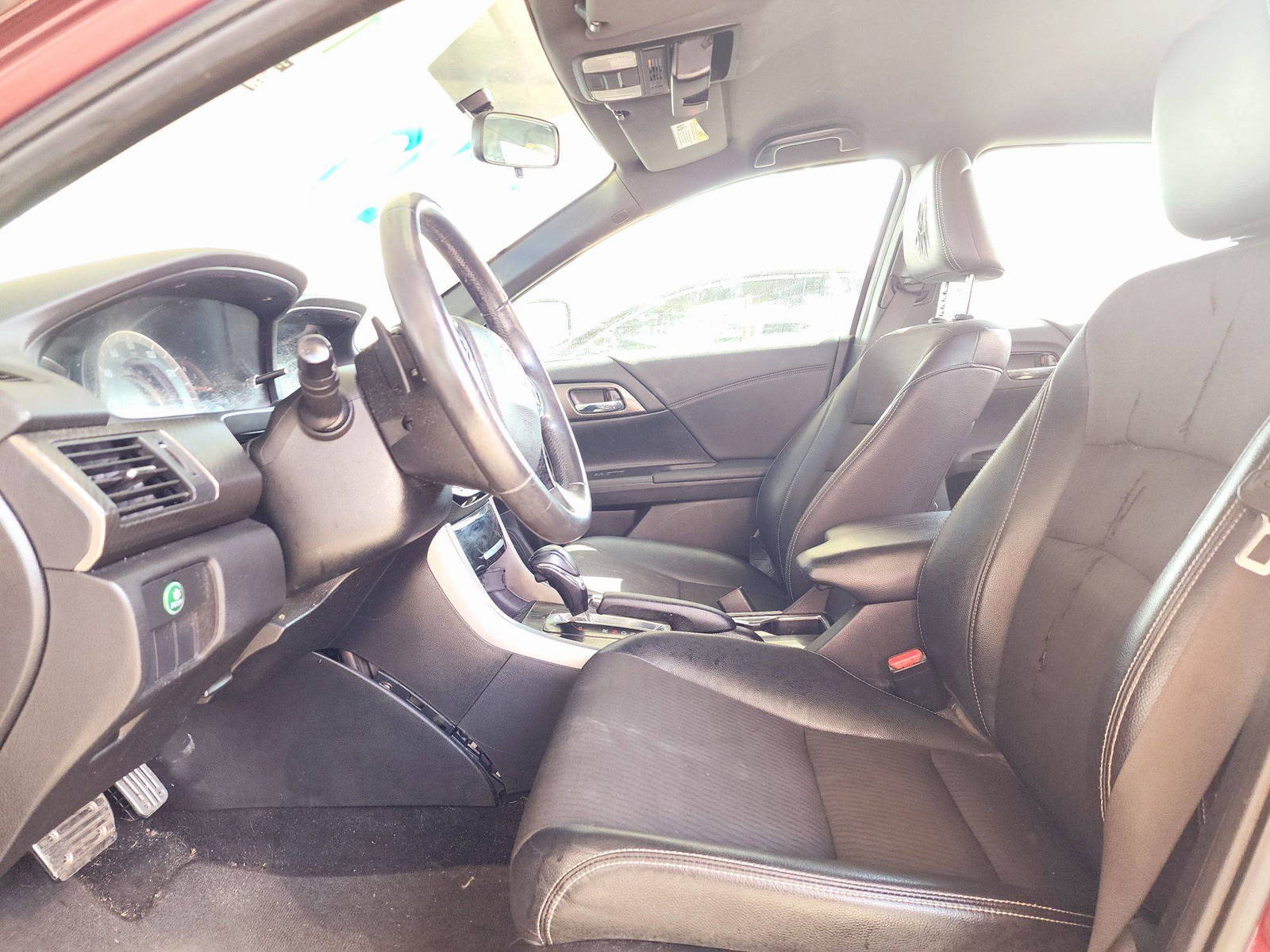 2017 HONDA ACCORD — 127732 Miles — Lot 77356984 — Souq - Marhaba Auctions Used Cars - Image 8