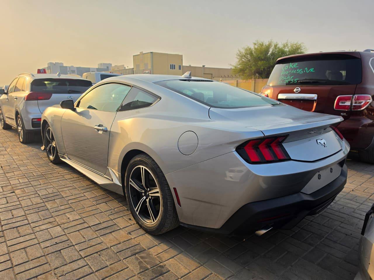 2024 FORD MUSTANG — sold — 33064 Miles — Lot H7R5115190 — Oman Yard - Marhaba Auctions Used Cars - Image 4