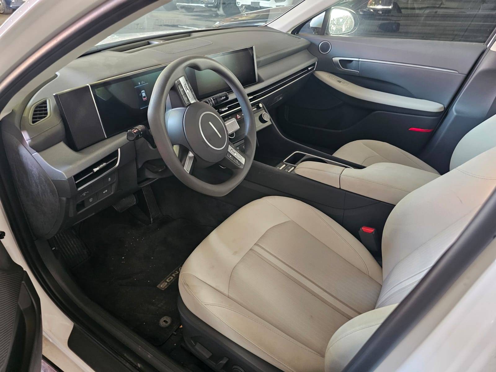 2025 HYUNDAI SONATA — 294 Miles — Lot XSA501285 — Main - Marhaba Auctions Used Cars - Image 8