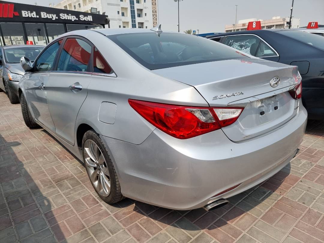2011 HYUNDAI SONATA — 186559 Miles — Lot 32154 — Main - Marhaba Auctions Used Cars - Image 4
