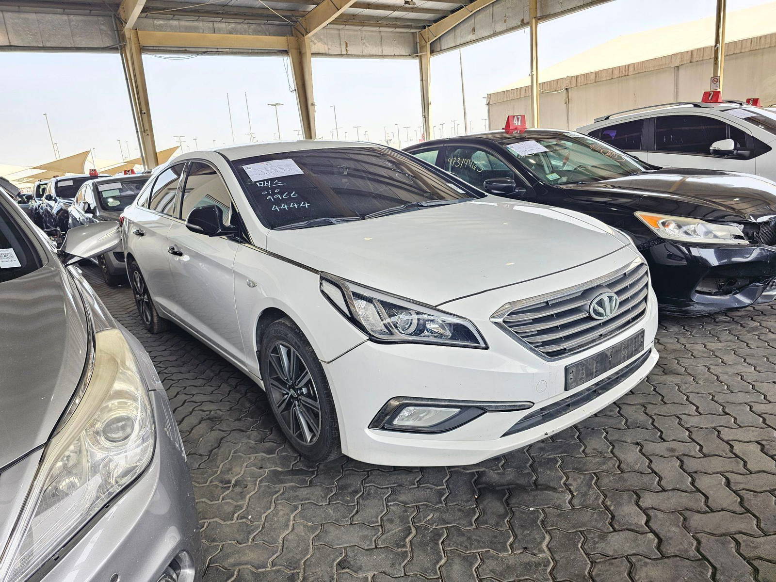 2015 HYUNDAI SONATA — 220893 KM — Lot 046590 — Main - Marhaba Auctions Used Cars - Image 4