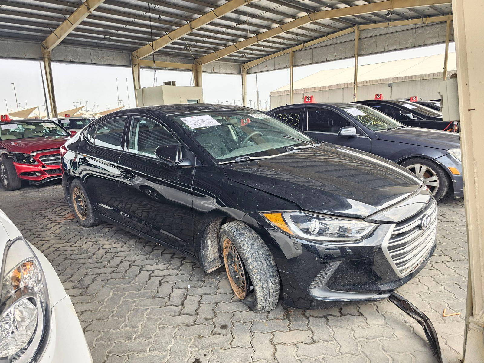 2017 HYUNDAI ELANTRA — 80678 KM — Lot 42777335 — Main - Marhaba Auctions Used Cars - Image 4