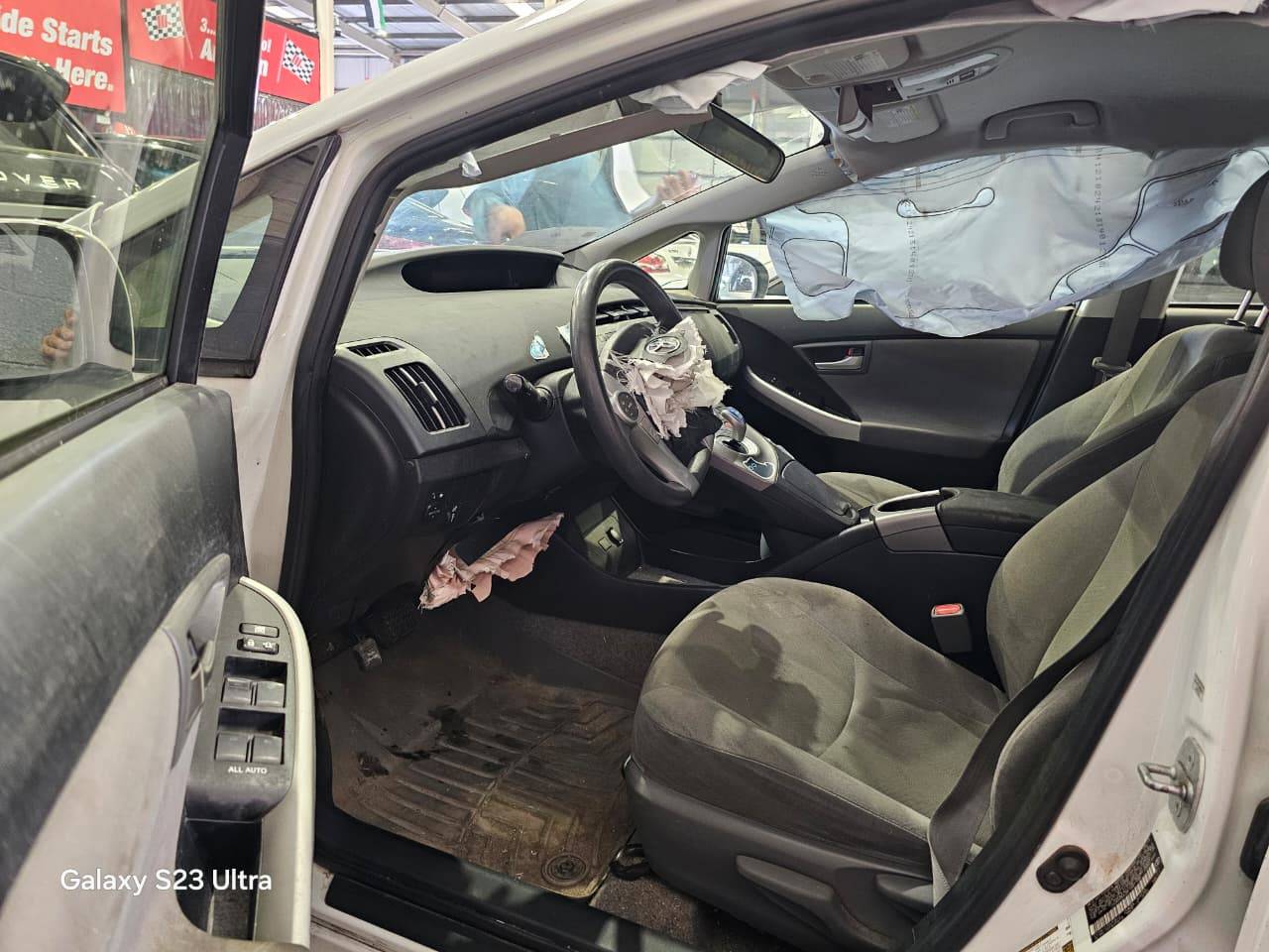 TOYOTA PRIUS 2015 - Marhaba Auction Used Cars - Image 8