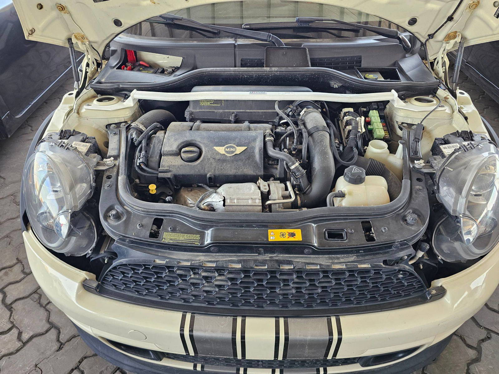 2013 MINI COOPER — 95654 Miles — Lot T594297 — Souq - Marhaba Auctions Used Cars - Image 9