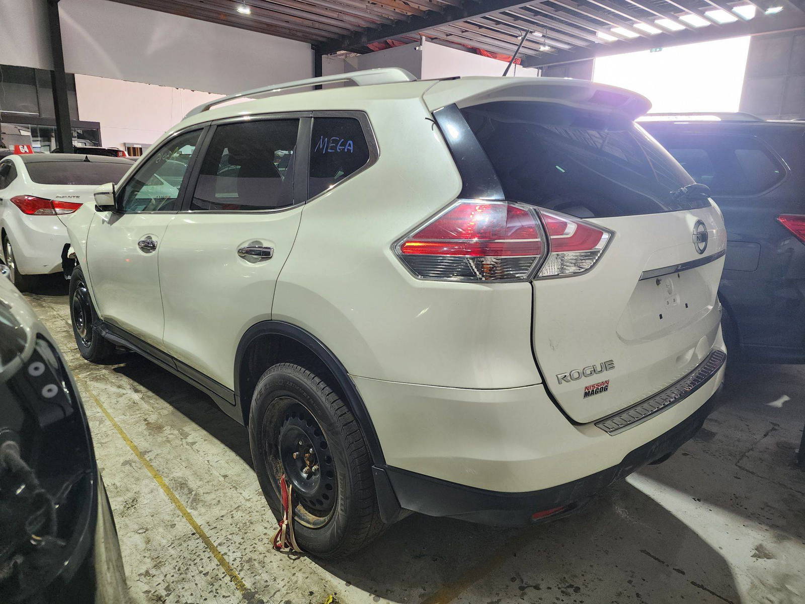 2016 NISSAN ROGUE — 85285 KM — Lot 806523 — Al Quoz - Marhaba Auctions Used Cars - Image 12