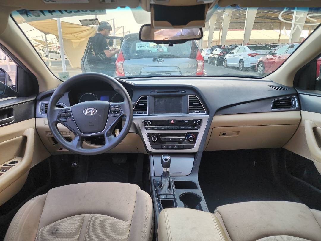 2017 HYUNDAI SONATA — 72109 Miles — Lot 68297413 — Souq - Marhaba Auctions Used Cars - Image 7