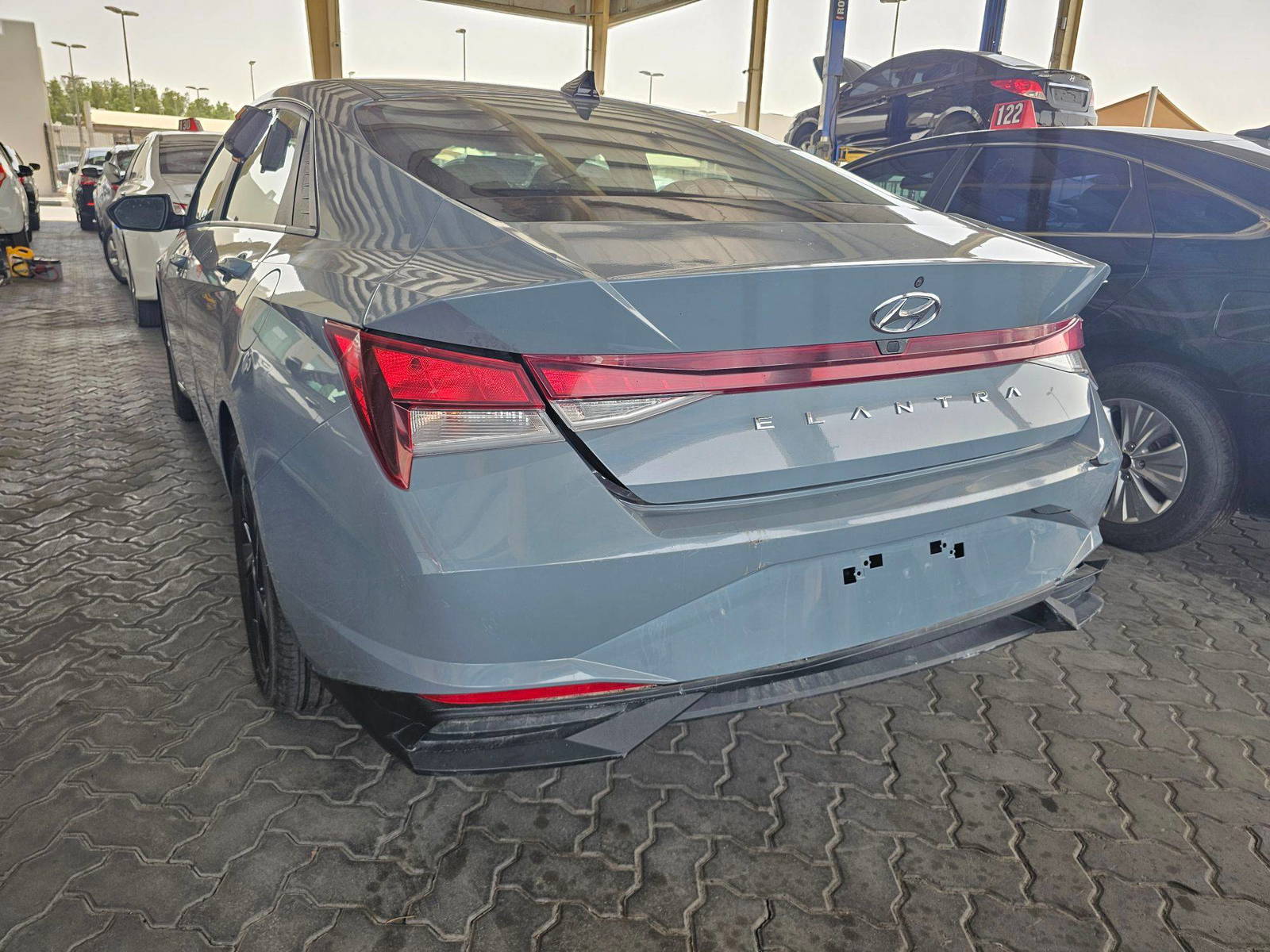 2021 HYUNDAI ELANTRA — 93185 KM — Lot G0MU169787 — Souq - Marhaba Auctions Used Cars - Image 3