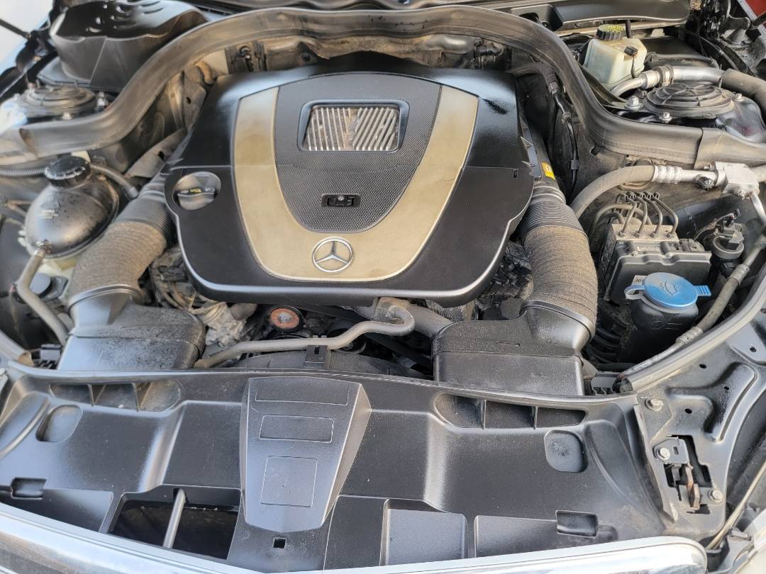 2010 MERCEDES BENZ E 350 — 292938 KM — Lot 206917 — Souq - Marhaba Auctions Used Cars - Image 8