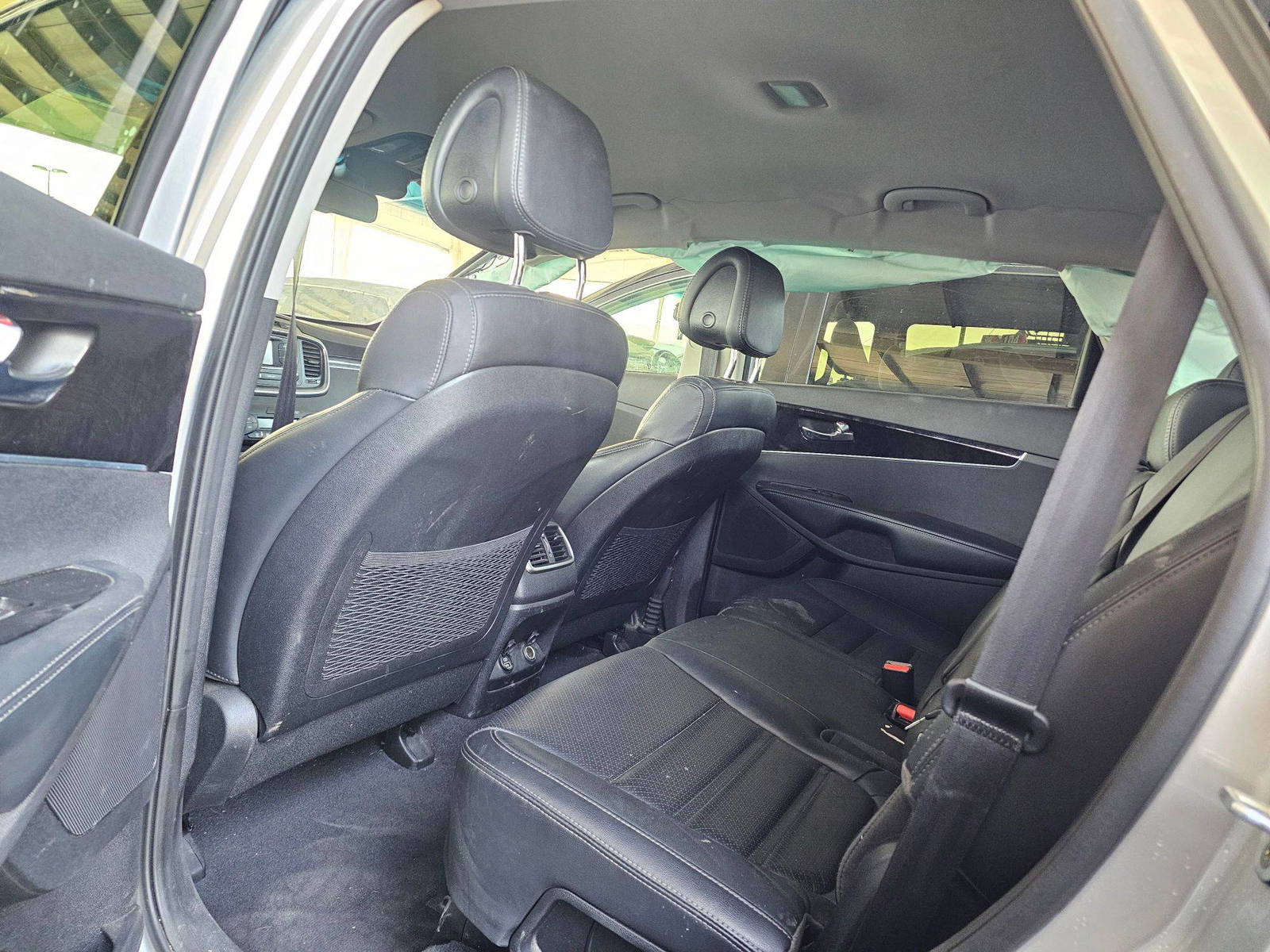 2016 KIA SORENTO — 191984 Miles — Lot A51GG150583 — Souq - Marhaba Auctions Used Cars - Image 8