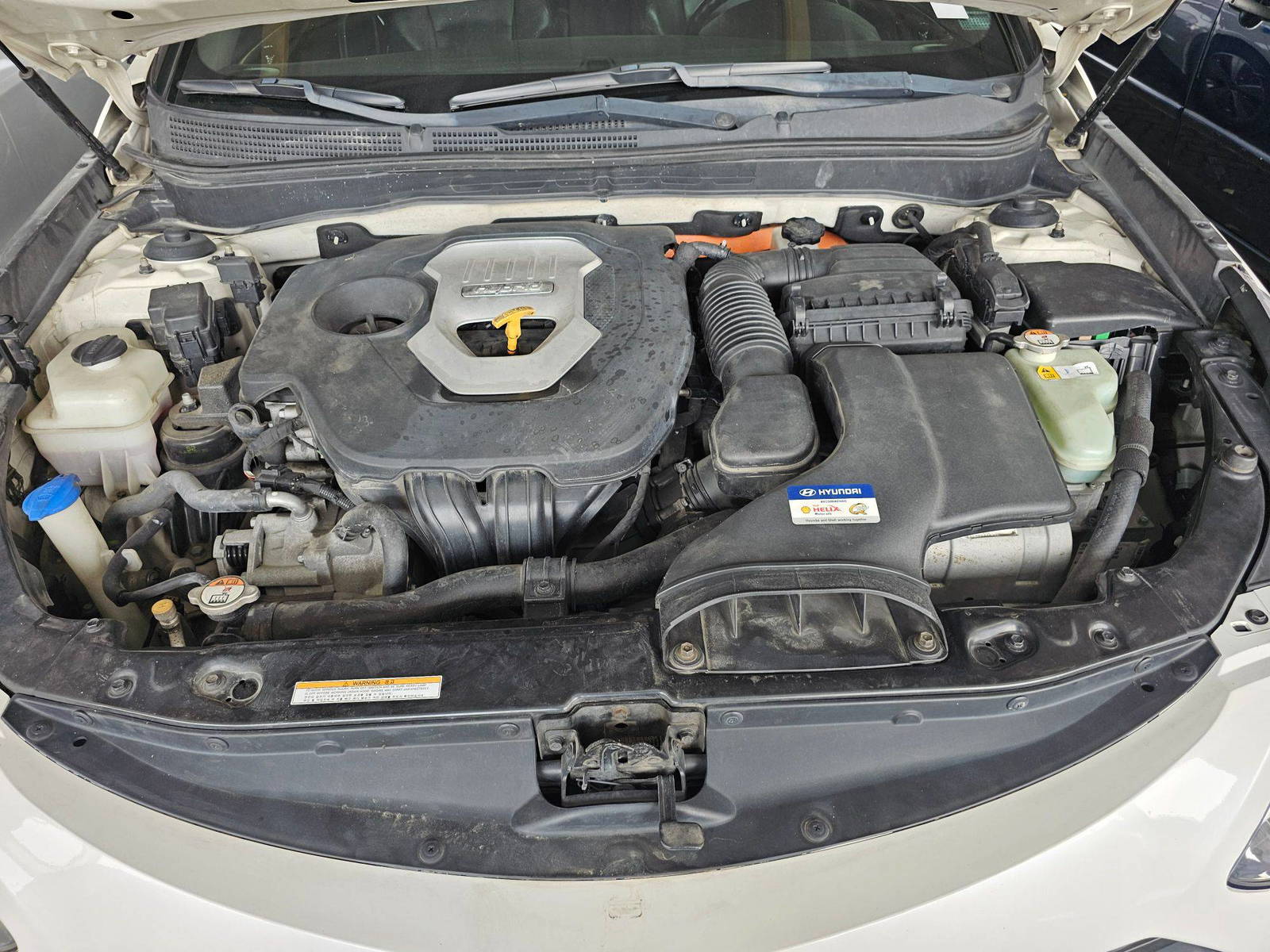 2012 HYUNDAI SONATA — 216304 KM — Lot 019097 — Souq - Marhaba Auctions Used Cars - Image 11