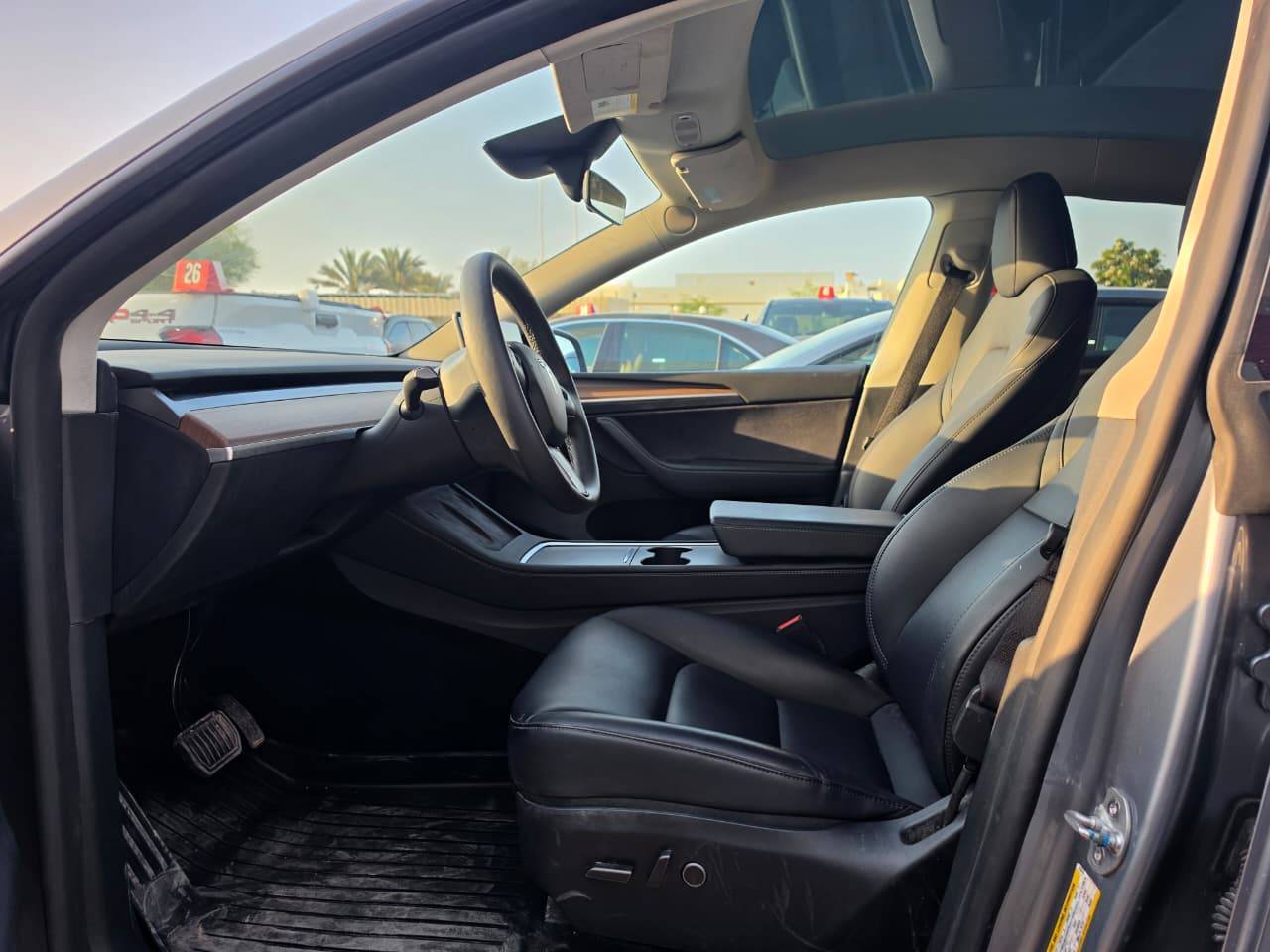 2025 TESLA MODEL Y — 8125 KM — Lot F223719 - Marhaba Auctions Used Cars - Image 6