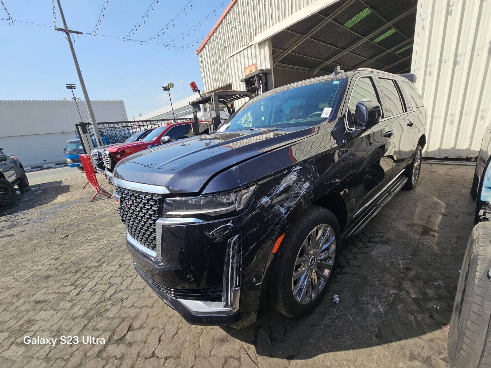 CADILLAC ESCALADE ESV PREMIUM LUXURY 2023 - Marhaba Auction Used Cars - Image 4